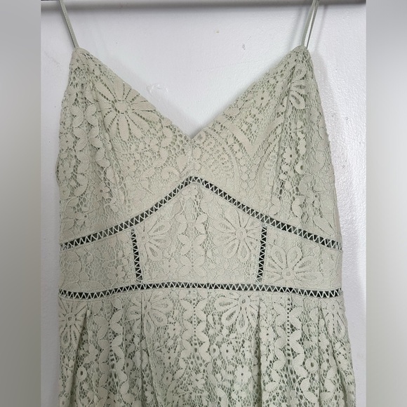 H&M Lace Dress in Mint Green - Picture 13 of 17